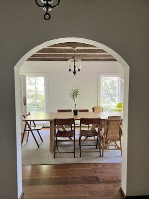 4 bed / 4 ba Home in Downtown Calistoga vacation rental in Calistoga, California