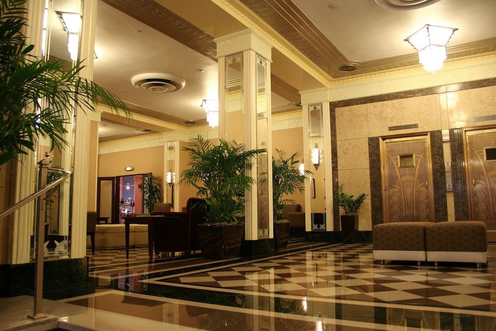 Ambassador Hotel Milwaukee, Trademark Collection by Wyndham in Milwaukee, WI
