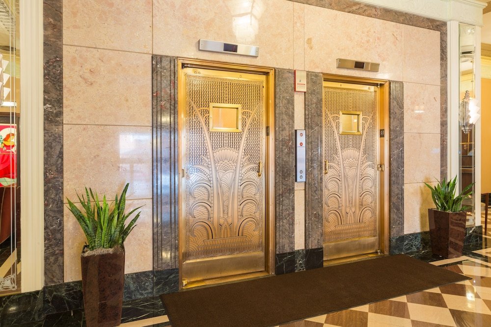 Ambassador Hotel Milwaukee, Trademark Collection by Wyndham in Milwaukee, WI
