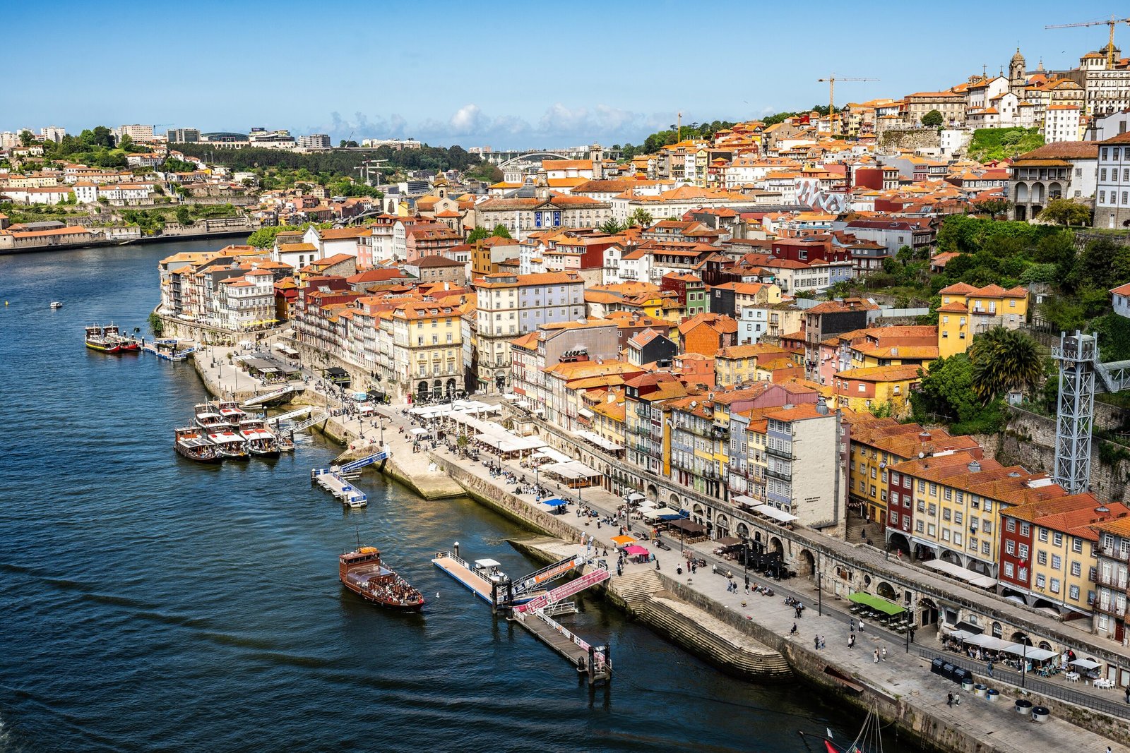 Travel view of Porto, Portugal