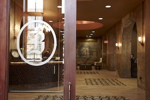 Brewhouse Inn & Suites in Milwaukee, WI