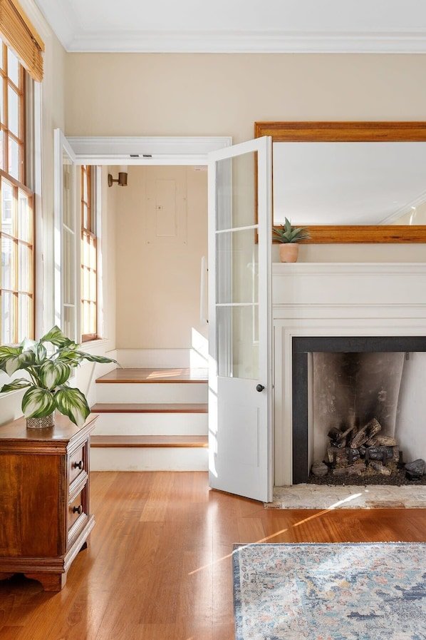 Carriage House | Downtown – Walk Everywhere! vacation rental in Cannonborough–Elliottborough