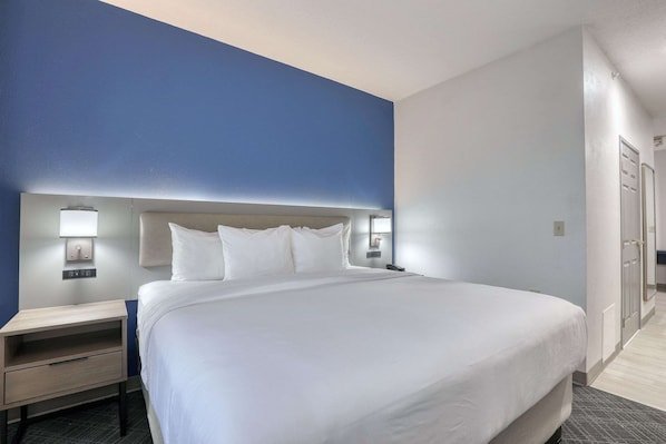 Comfort Suites Milwaukee Airport (Oak Creek) in Oak Creek, WI