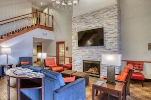 Comfort Suites Milwaukee Airport (Oak Creek) in Oak Creek, WI