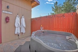 Cozy Guest House Perfect For Couples w/ Hot Tub vacation rental in West Sedona