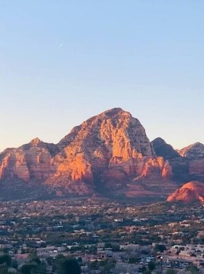 Cozy Guest House Perfect For Couples w/ Hot Tub vacation rental in West Sedona