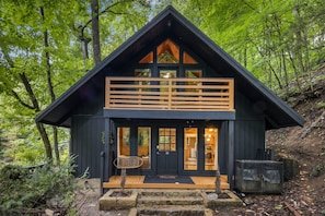 Cozy Modern Family Cabin | Oberlook Chalet vacation rental in Chalet Village, Gatlinburg