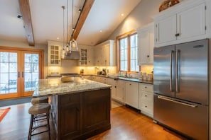 Gorgeous Renovated Home With Mirror Lake Access! vacation rental in Near Mirror Lake, Lake Placid, New York