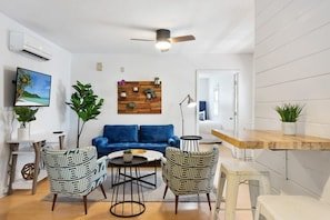 Heart of Downtown – 1 Bedroom Suite w/ Parking! vacation rental in Cannonborough–Elliottborough