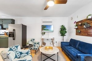 Heart of Downtown – 1 Bedroom Suite w/ Parking! vacation rental in Cannonborough–Elliottborough