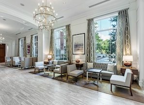 Hilton Columbus at Easton in Columbus, OH