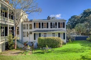 Historic Carriage House located South Of Broad. Charming and Private. vacation rental in South of Broad