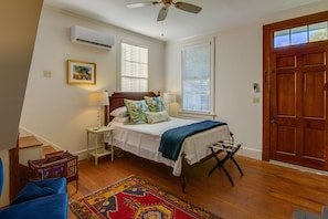 Historic Carriage House located South Of Broad. Charming and Private. vacation rental in South of Broad
