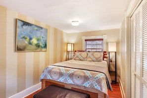 Historic Savannah CarriageHouse: Park & Walk to All vacation rental in Forsyth Park, Historic District - Savannah