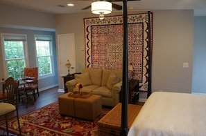Jones Street HGTV-Inspired Carriage House vacation rental in Jones Street, Historic District - Savannah