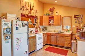 Lake Wenatchee Villa | Dogs OK | Beach & Deck vacation rental in Lake Wenatchee