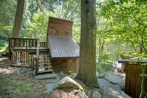 Leavenworth Cabin w/ Private Hot Tub! vacation rental in Leavenworth area