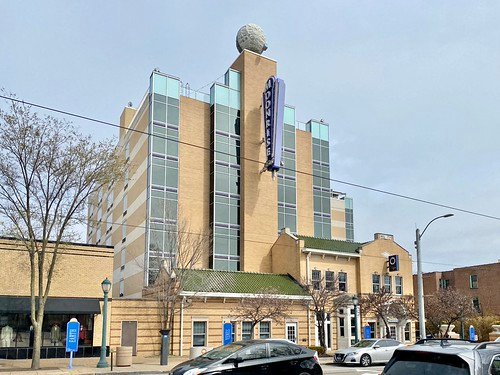 Moonrise Hotel in St. Louis, Missouri