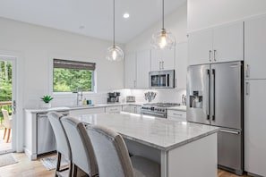 Nana’s Branch — Modern Home with Private Hot Tub & Arcade vacation rental in West Asheville