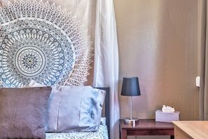 Red Rocks, HOT TUB, W. Sedona, Walk to trails, 1 bd! vacation rental in West Sedona