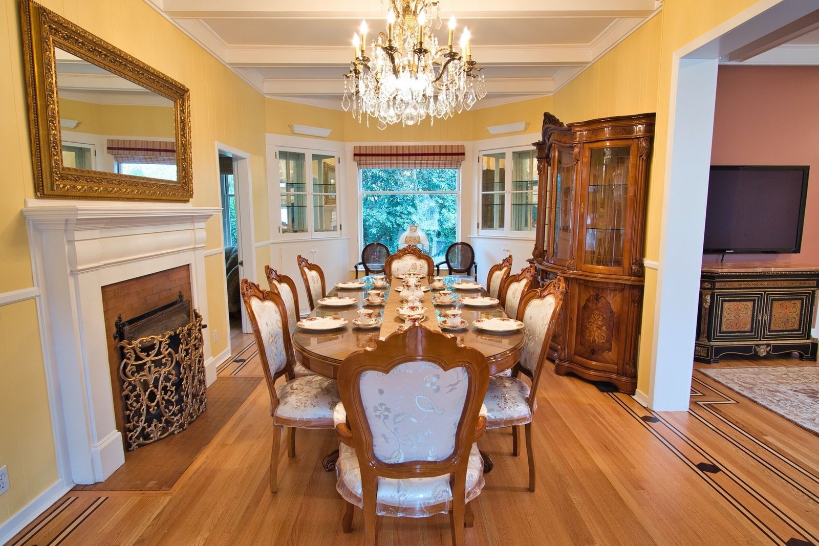 Regal 4bd/4ba Victorian Home in Downtown Calistoga vacation rental in Calistoga, California