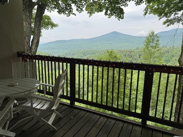 Scenic Notchbrook Retreat — 2BR with Views vacation rental in Notchbrook (Mountain Road mid‑slope)