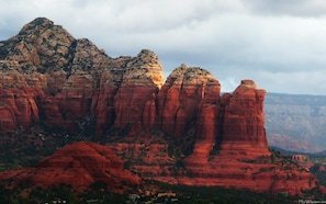 Sedona Casita with Red Rock Views • Walk to Trails • Peaceful Koi Pond & Patio vacation rental in West Sedona