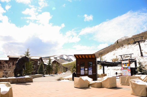 Silver Star 701 – Ski In/Ski Out, Private Hot Tub vacation rental in Silver Star, Park City