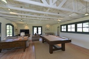 St. Helena, walk to town, on vineyard, pool, one acre/private, Permit STR25-001 vacation rental in St. Helena, California