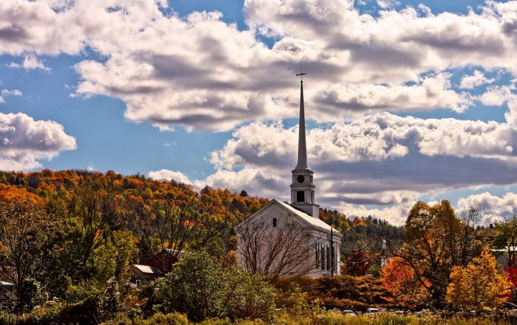 Stowe, Vermont seasonal travel scenery