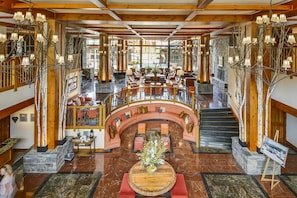 Studio 373 at Spruce Peak — Fireplace, A/C & Amenities vacation rental in Spruce Peak