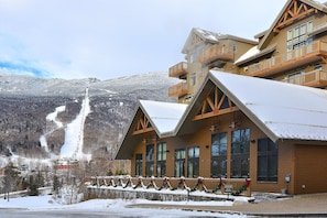 Studio 373 at Spruce Peak — Fireplace, A/C & Amenities vacation rental in Spruce Peak