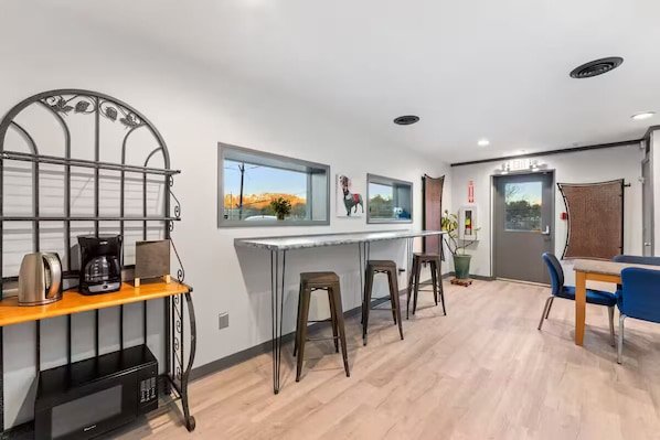 “The Artisan” Tiny Home in the River Arts District vacation rental in River Arts District, Asheville
