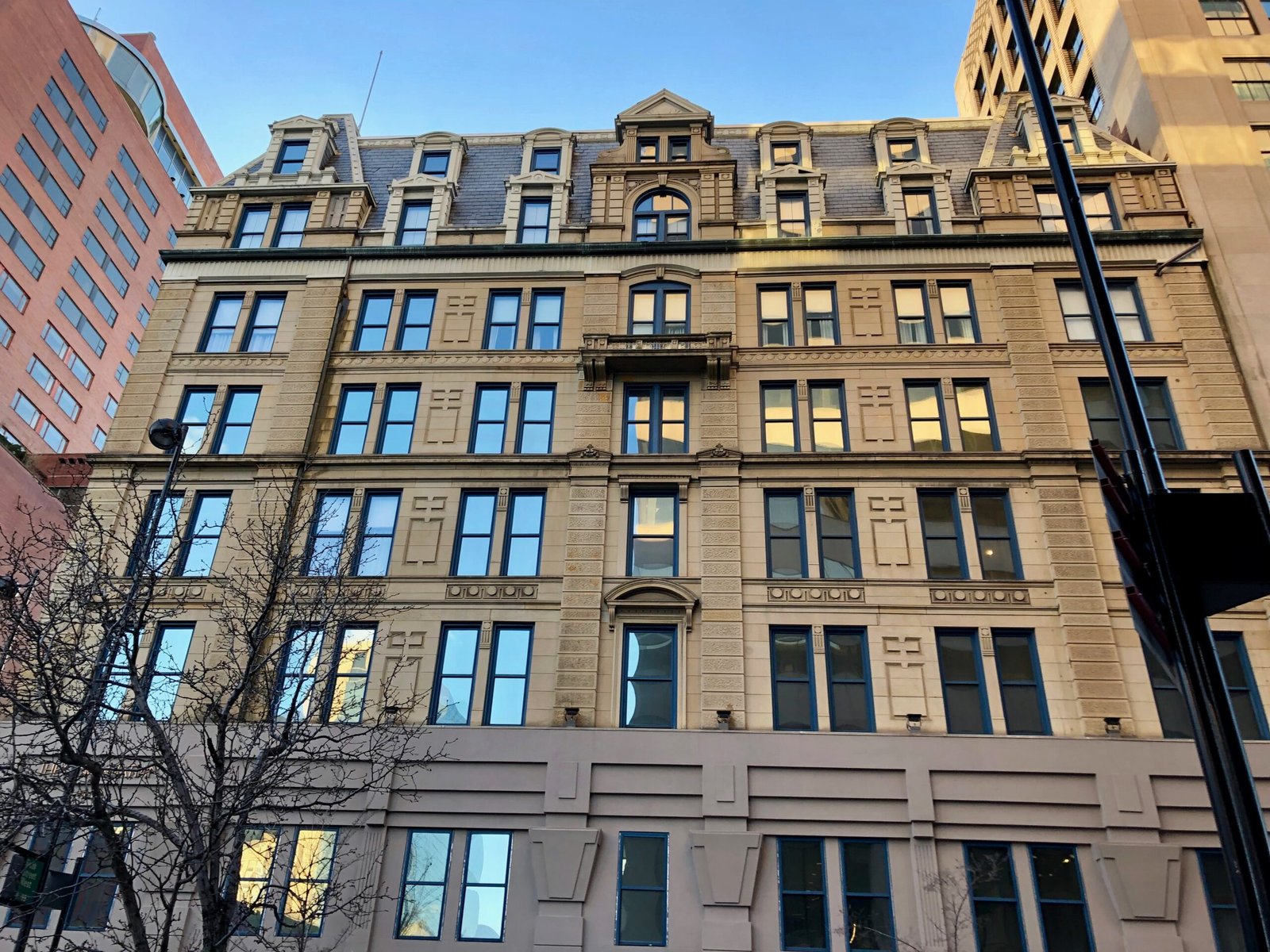 The Cincinnatian Hotel, Curio Collection by Hilton in Cincinnati, Ohio