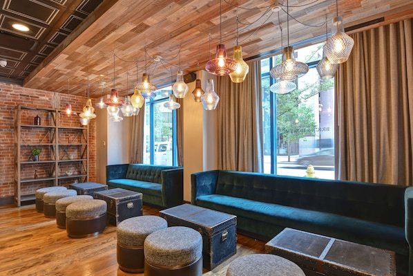 The Cincinnatian Hotel, Curio Collection by Hilton in Cincinnati, Ohio