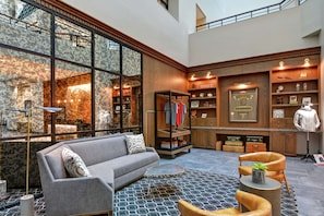 The Cincinnatian Hotel, Curio Collection by Hilton in Cincinnati, Ohio