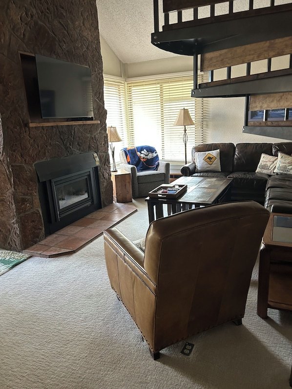 True Ski-in Ski-Out at Ski Watch on Peak 8 (Skiwatch 424) vacation rental in Peak 8