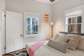 Two-Story Carriage House on Forsyth Park vacation rental in Forsyth Park/Victorian District - Savannah
