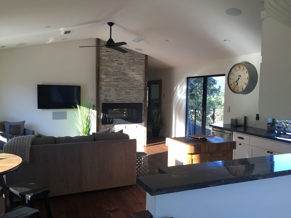 Vineyard View Guest House vacation rental in Calistoga, California